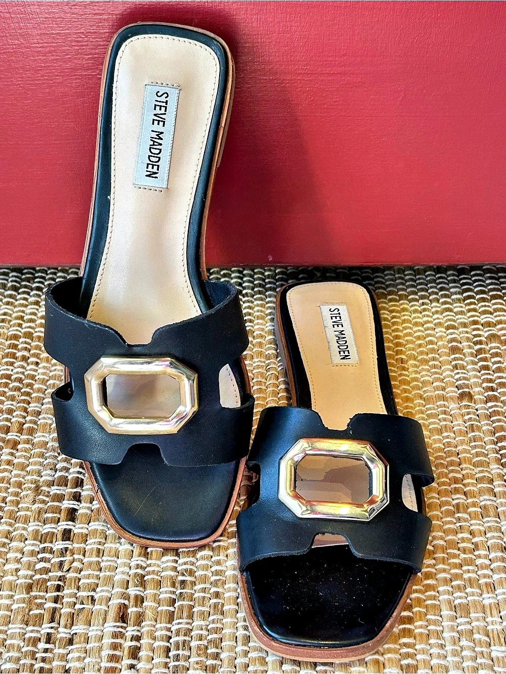 STEVEN MADDEN s8.5 “Hadyn” leather Slide Sandal Blk/gold-square toe